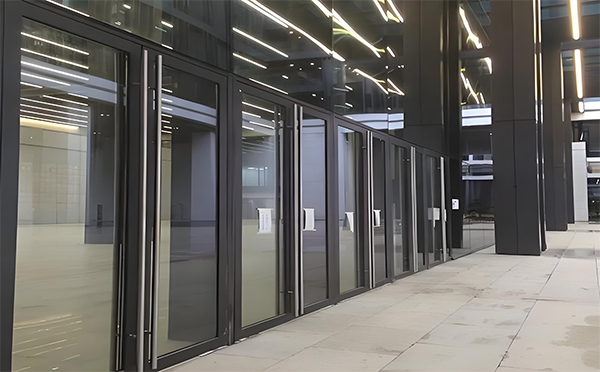 乌鲁木齐玻璃地弹门