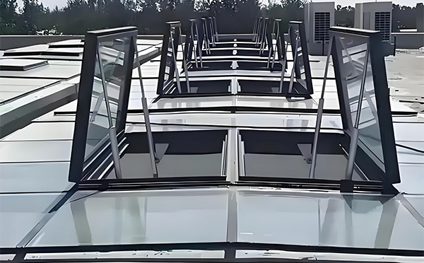 乌鲁木齐兰州乌鲁木齐排烟窗选型安装与维护实用指南