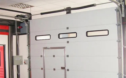 乌鲁木齐工业提升门的安装方法